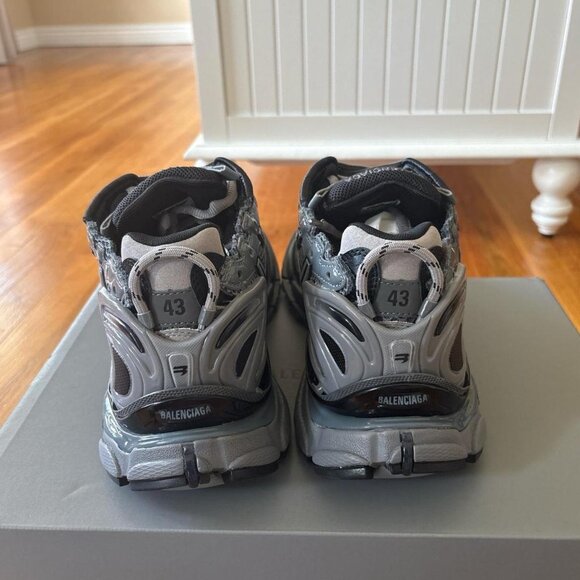 Balenciaga Runner Grey - Picture 2 of 3
